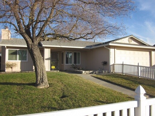 Primary Photo - 4030 Sequoia Way