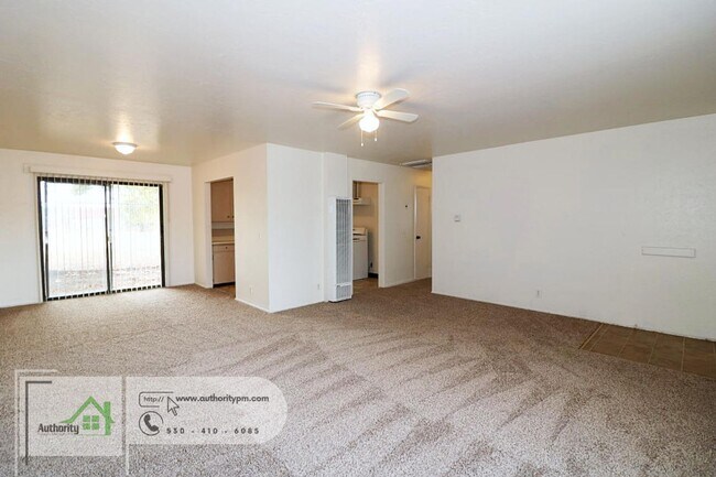 Building Photo - 2678 Sycamore Ln