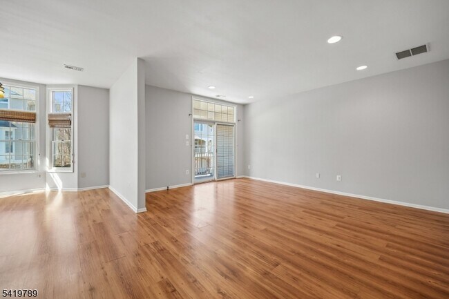 Foto del edificio - 915 Kensington Ln