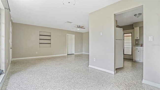 Building Photo - 1367 Gainesville Dr