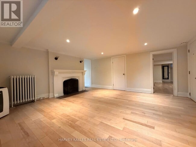 Building Photo - 42 Glencairn Ave
