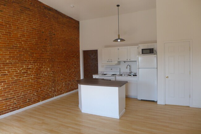 Foto del edificio - 1705 N Calvert St