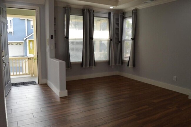 Building Photo - Elegant and Luxurious Rental Home in Hercules