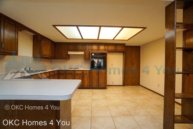 Building Photo - 2 br, 2 bath House - 1111 Summerton Place