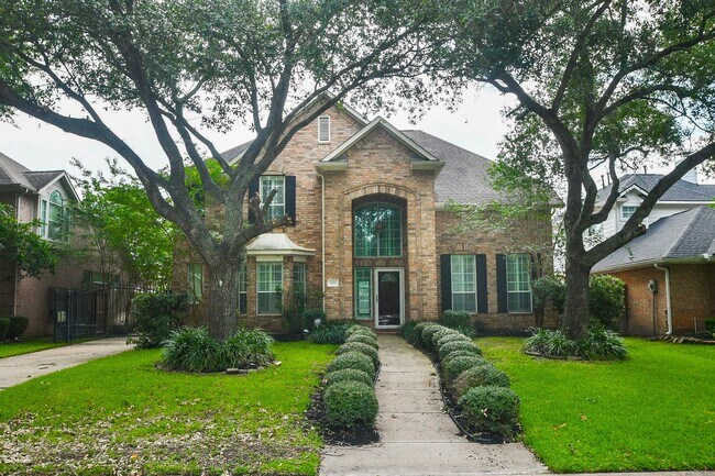 Foto del edificio - 215 Wildmoor Ct