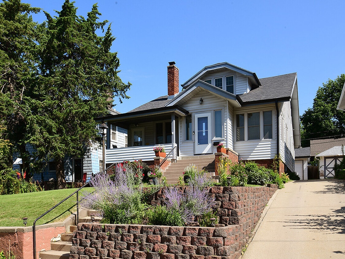 Photo - 5022 Izard St (Omaha, NE)
