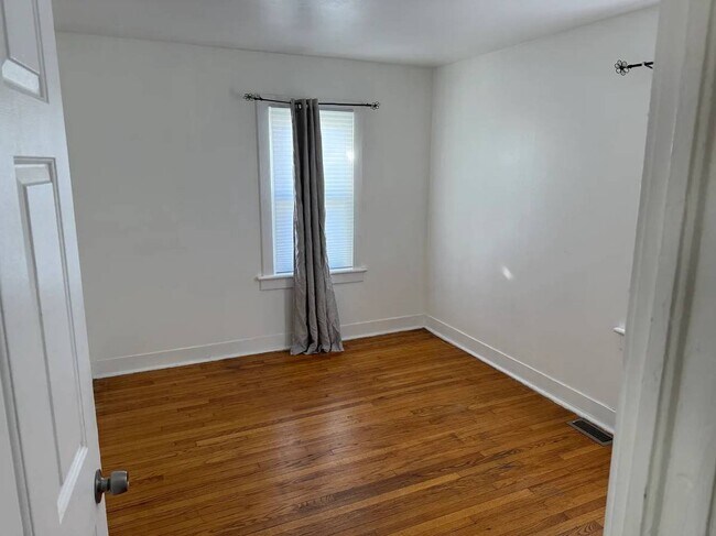 Foto del edificio - 41 Wilkins Ave