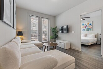 Building Photo - 5820 1/2 Cameron Rd