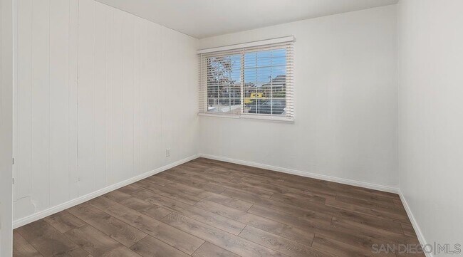 Dormitorio - 7437 Hyatt St