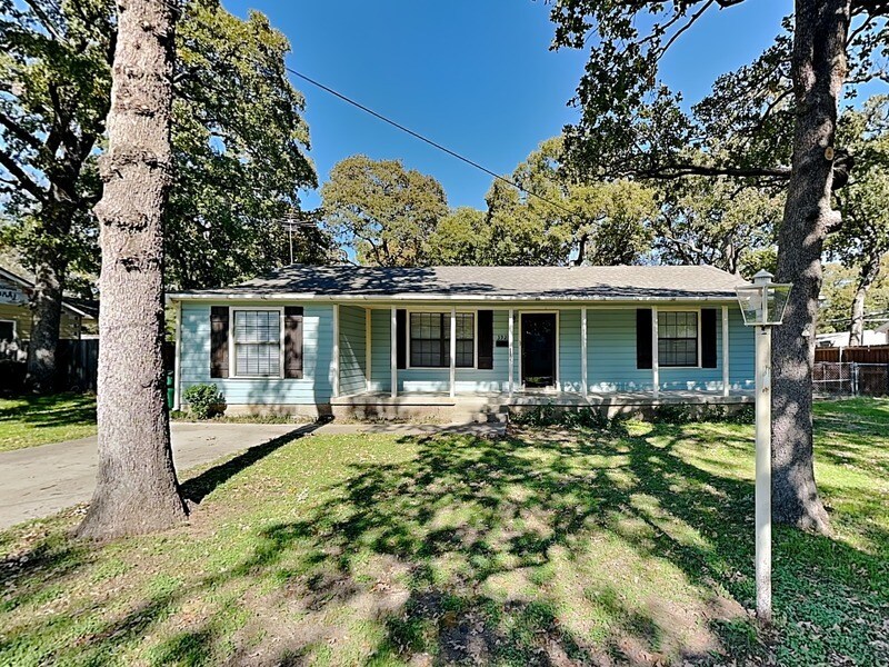 Foto principal - 3925 Rusty Dell St