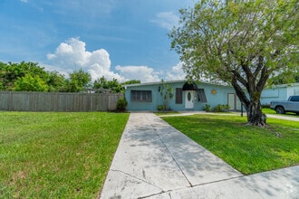 Building Photo - 170 Banyan Dr