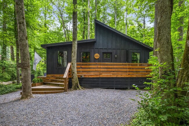 Building Photo - 4949 Ledford Rd