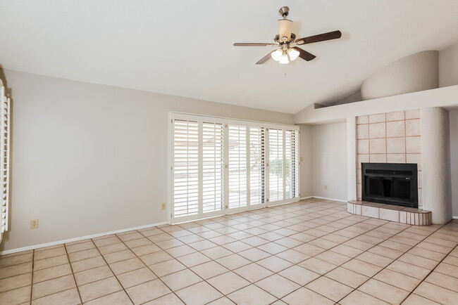 Building Photo - 7127 W Morrow Dr