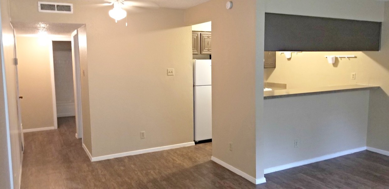 Foto principal - 1221 Barton Hills Dr