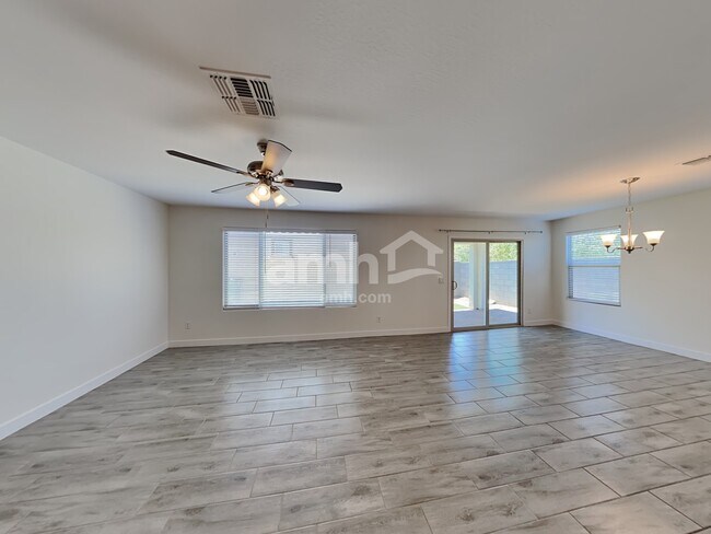 Foto del edificio - 16273 W La Ventilla Way