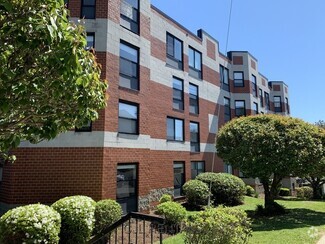 Building Photo - 35 Vine St