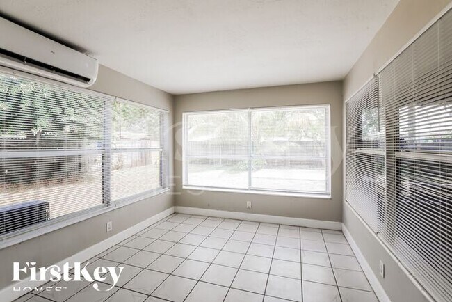 Foto del edificio - 6528 Fletcher St