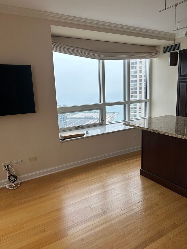 Foto del edificio - 512 N McClurg Ct