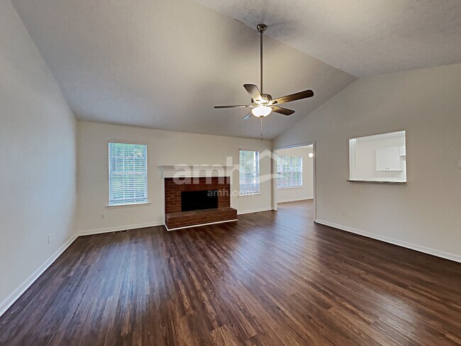 Foto del edificio - 1204 Bramlett Oak Ct