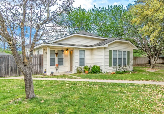 Foto del edificio - 3405 Timberline Ct