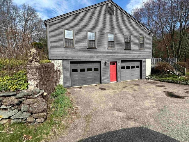 Building Photo - 266 N Haverhill Rd
