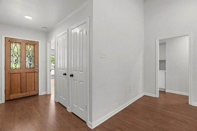 Building Photo - 10408 Firethorn Ln