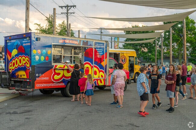 Frankie Martin's is the place to be to try some local Cottleville food trucks.