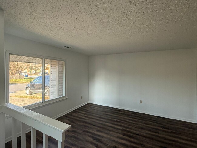 Foto del edificio - Townhouse For Rent in Virginia Beach