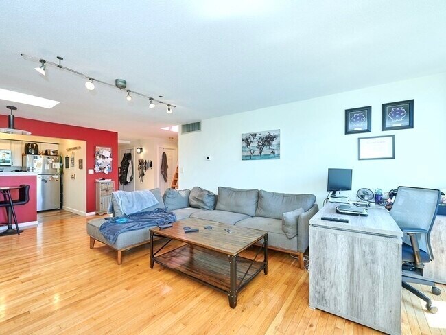 Foto del edificio - 59 Brainerd Rd