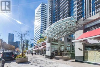 Building Photo - 4968 Yonge St