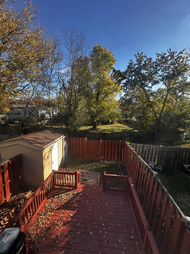 Foto del edificio - 14505 Farmcrest Pl