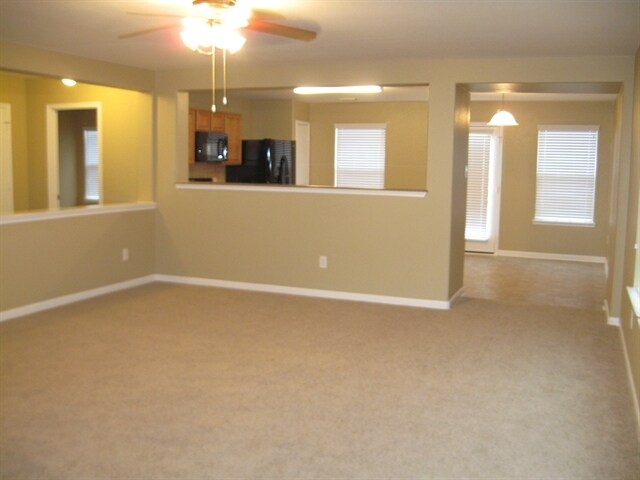 Foto del edificio - 2830 Redwing Grove Way