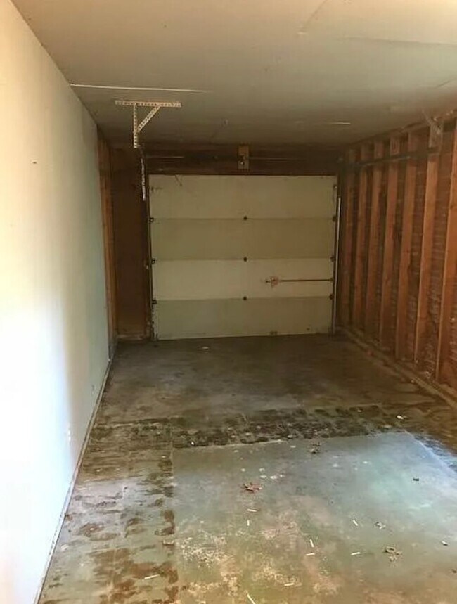 Building Photo - 3513 Willowood Rd