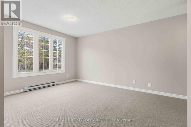 Building Photo - 1306 Valley Dr
