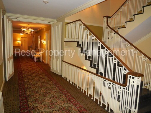 Building Photo - 29 S State St