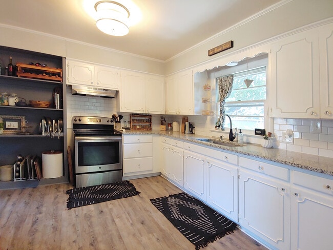 Foto del edificio - 4727 Long Leaf Hills Dr