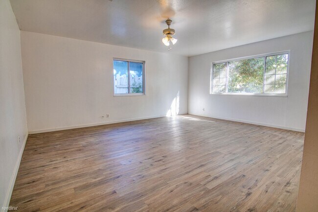 Foto del edificio - 4 br, 2 bath House - 1213 Chestnut Lane