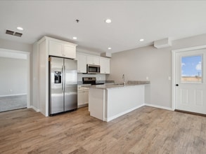 Building Photo - 7028 Thunder Vly Dr