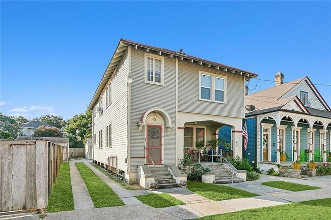 Building Photo - 918 N Hennessey St