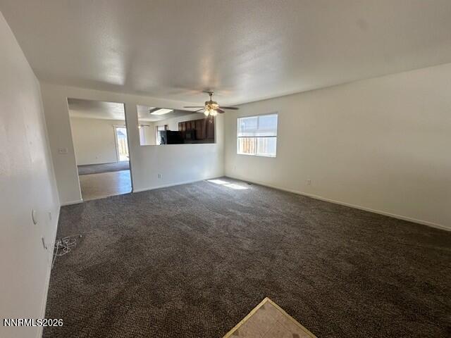 Foto del edificio - 7429 Tallgrass Dr