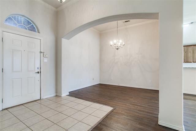 Foto del edificio - 2705 Emerald Ln