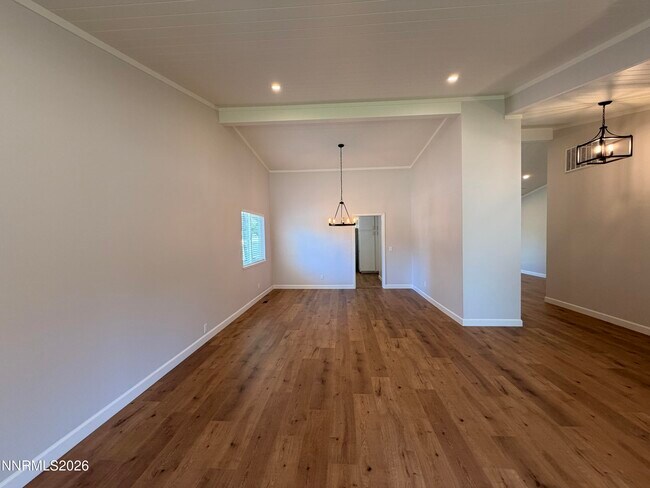 Foto del edificio - 795 Twin Pines Ct