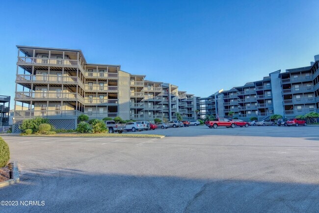 Foto del edificio - 1896 New River Inlet Rd