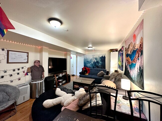 Building Photo - 107 Fisher Ave