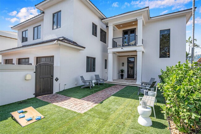 Foto del edificio - 1949 Harbourview Dr