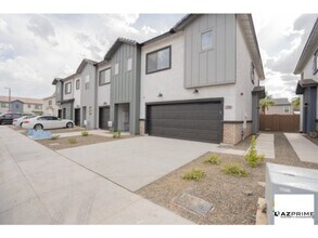 Building Photo - 7444 S 75th Ln
