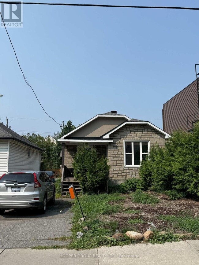 Building Photo - 22 Holland Ave