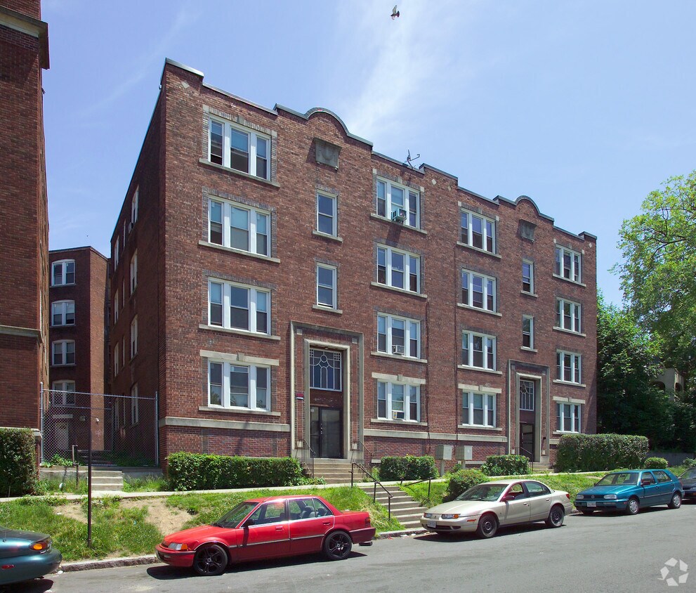 Primary Photo - 31-33 Fort Pleasant Ave