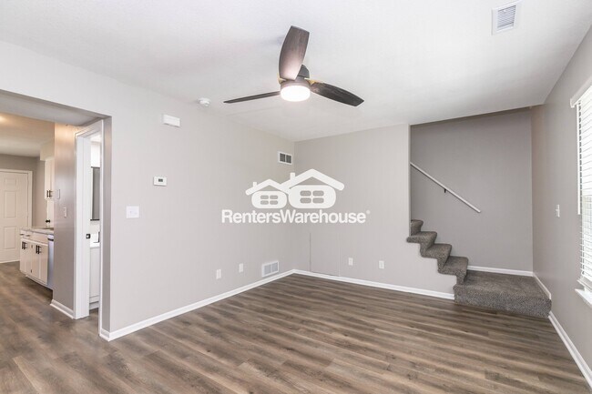 Foto del edificio - 145 N Crest Dr