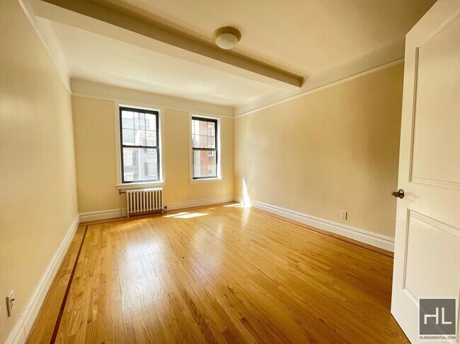 Foto del edificio - EAST 92 STREET